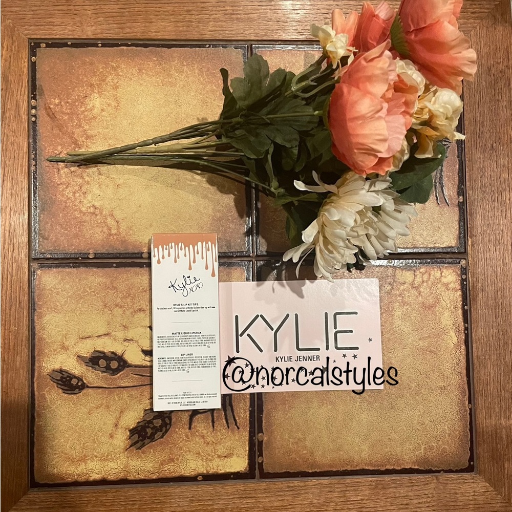 BNIB Kylie Cosmetics ORIGINAL Matte Lip Kit IN SHADE CANDY K - Picture 5 of 12